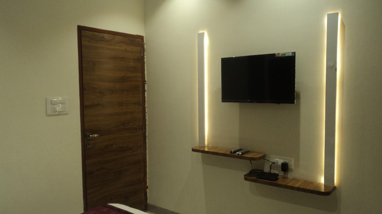 Shree Krishna Paradise Otel Navi Mumbai Dış mekan fotoğraf