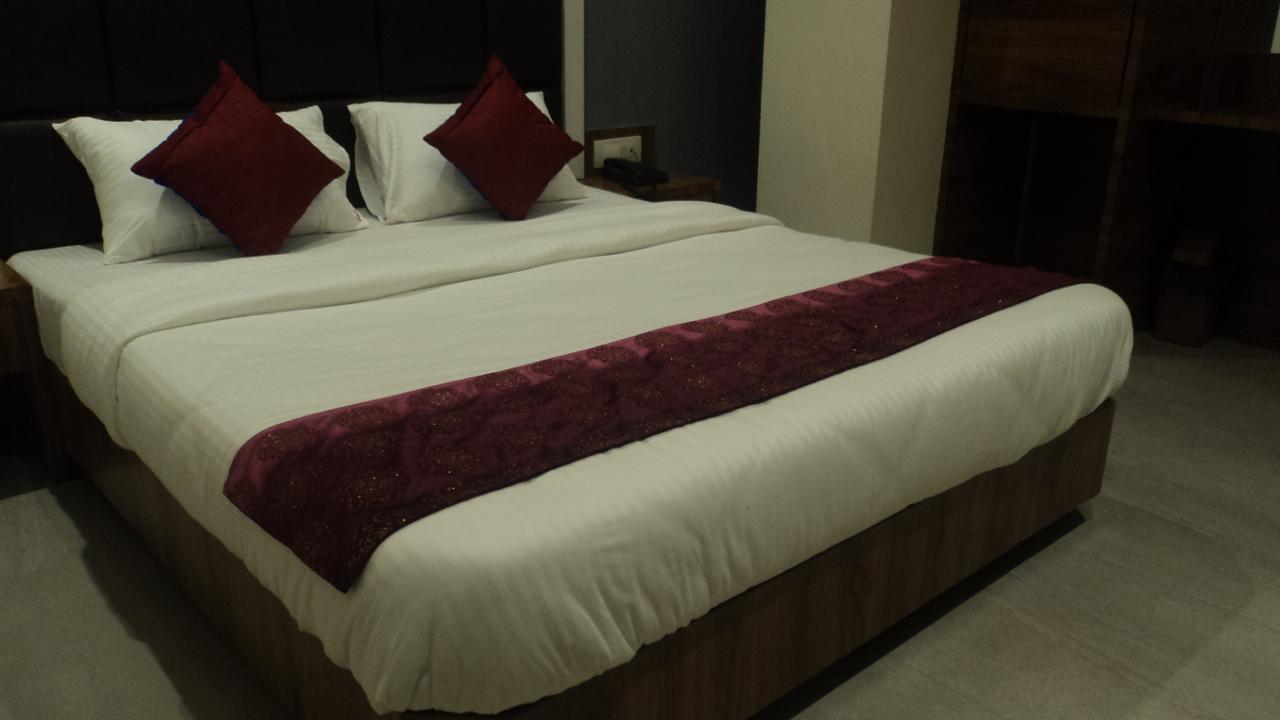 Shree Krishna Paradise Otel Navi Mumbai Dış mekan fotoğraf